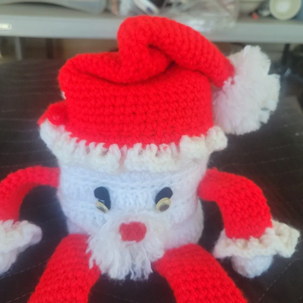 Christmas Santa Claus Handmade Toilet Paper Cover Crochet Bathroom Vtg 1980s
